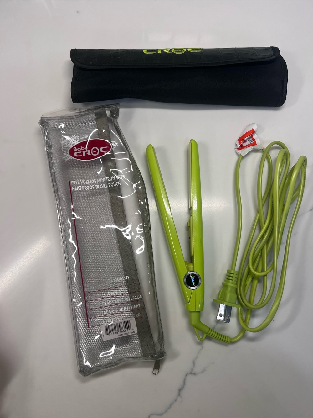 Baby CROC Travel Mini Flat Iron Free Voltage Lime W/ Heat Proof Case New